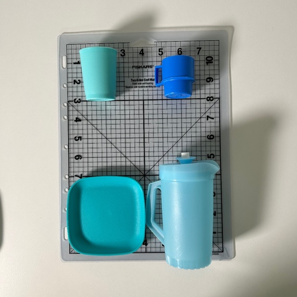 Vintage Children's Mini Tupperware Set of 9 (33Y) - Picture 8 of 8